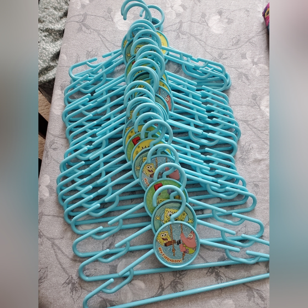 20 pcs SpongeBob hangers
